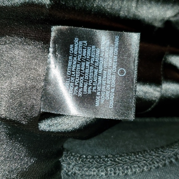 Tahari jacket - Picture 6 of 6